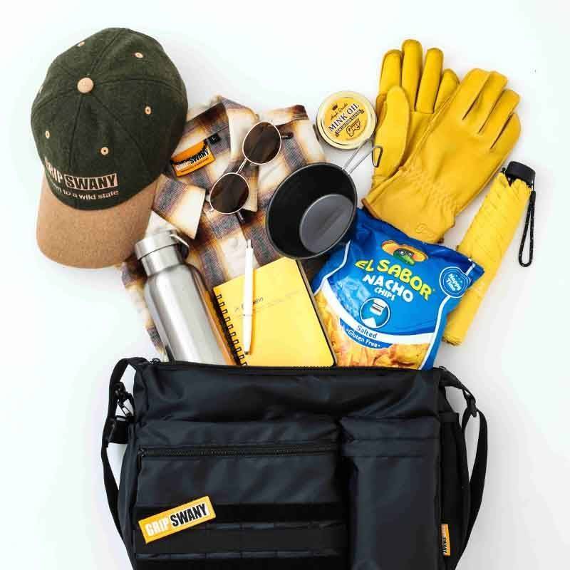 GRIP SWANY ワッペン付きショルダーバッグBOOK