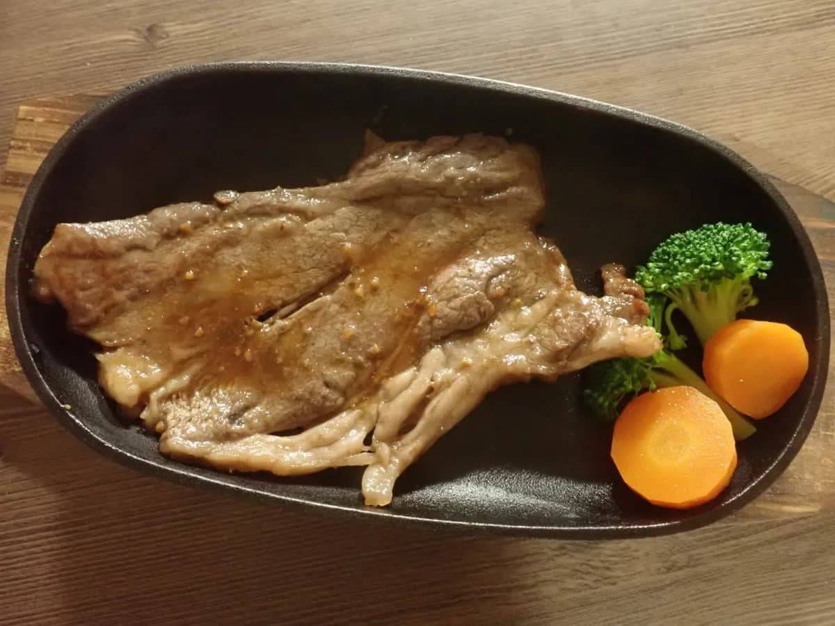 ダイソーイモノのステーキプレート−３