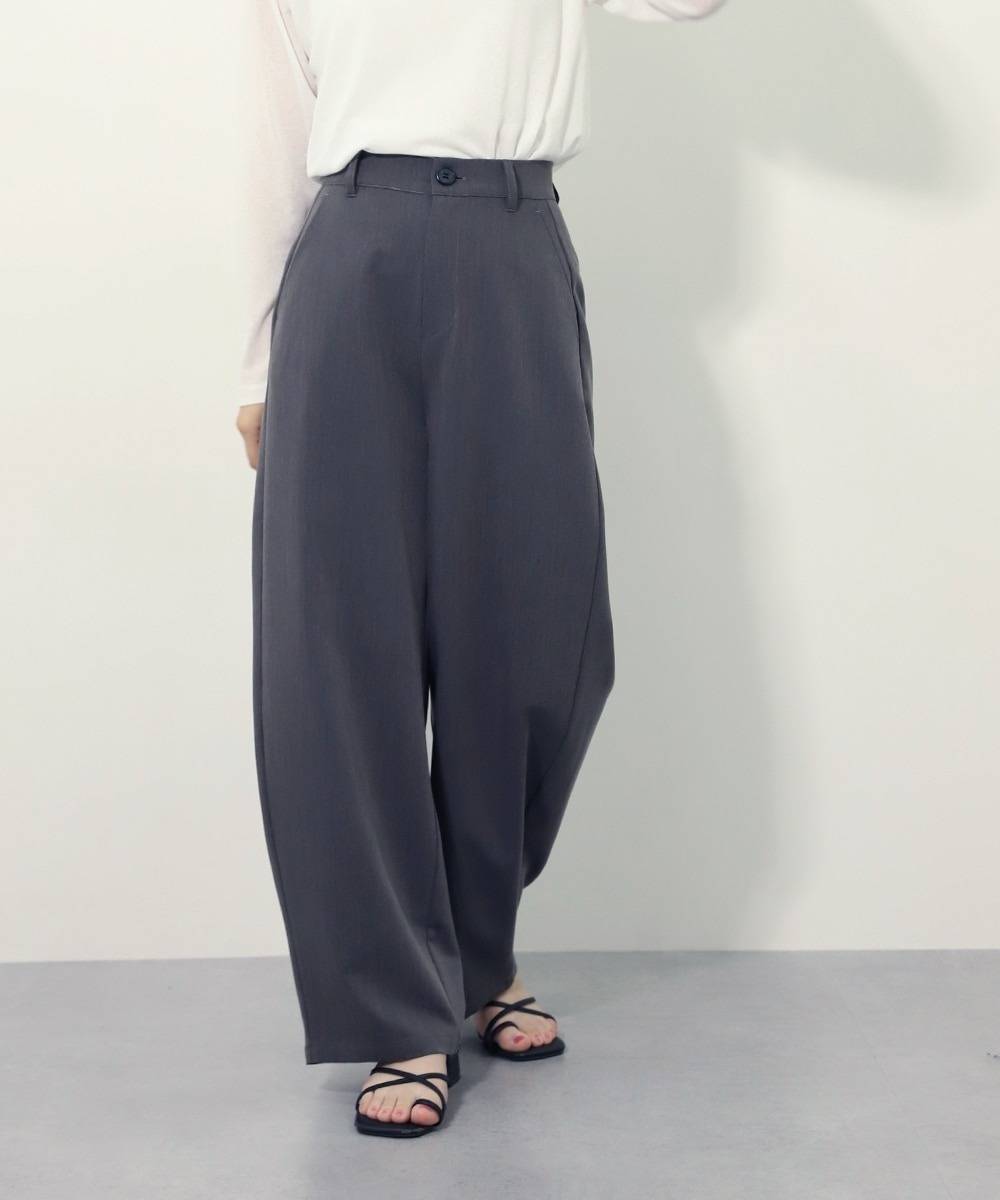 低身長向け8月の細見えパンツ