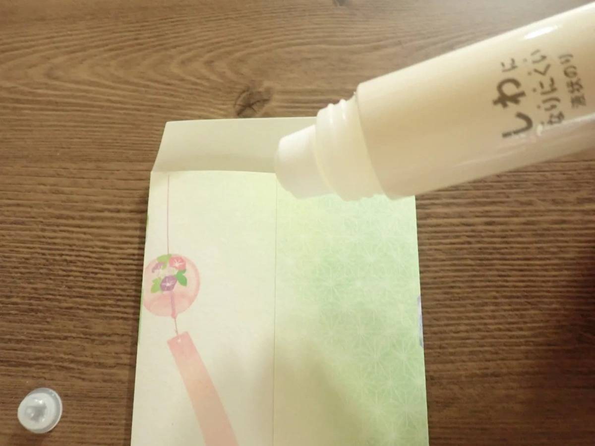 ダイソーしわになりにくい液状のり(50mL)−３