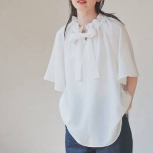 【Honeys】ひんやり感が心地いい♡8月に必須の「おしゃれトップス」5選