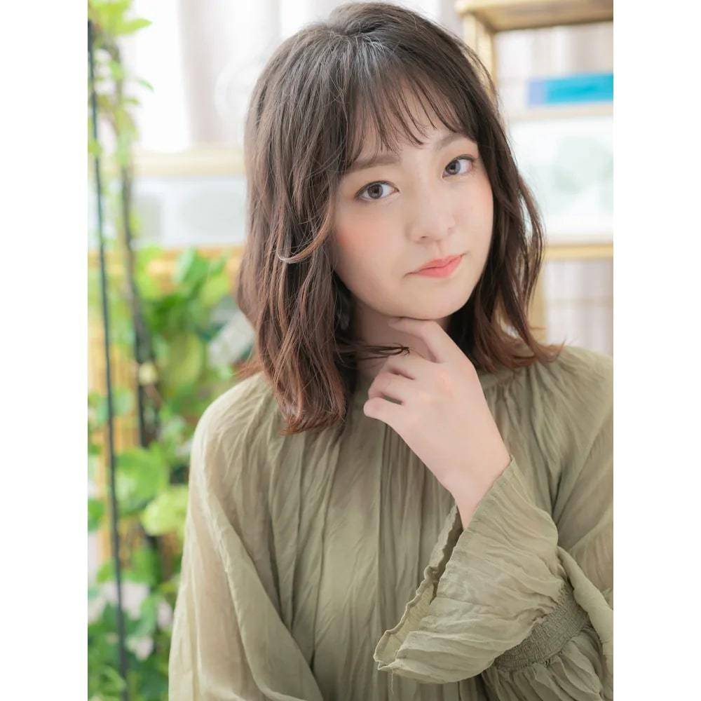 オリーブカラー×バレイヤージュ