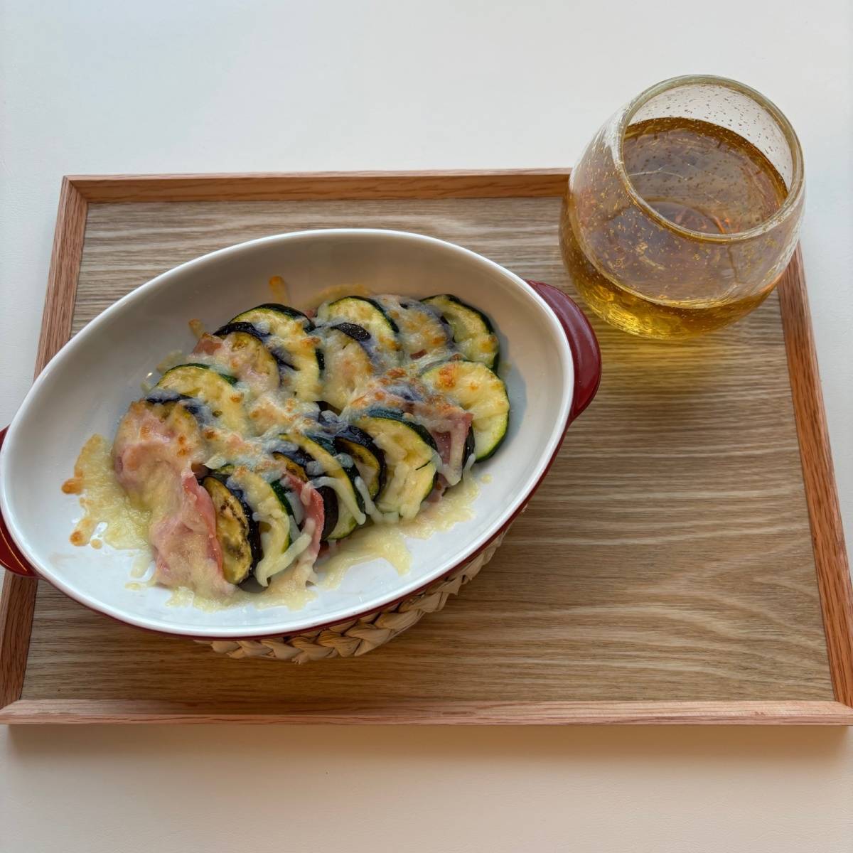 JAグループ公式の「なすとズッキーニのチーズ焼き」のレシピ