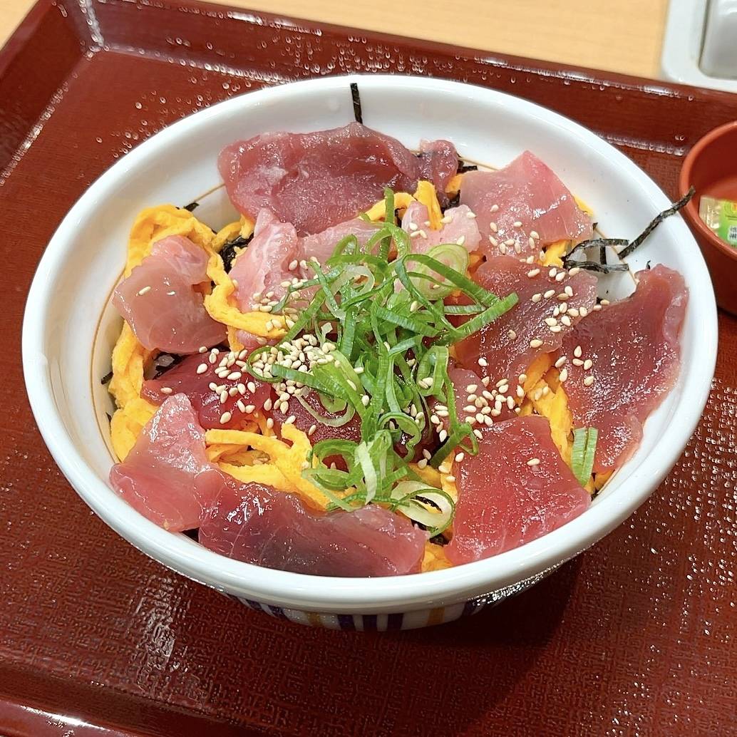 なか卯の「天然南まぐろ丼」