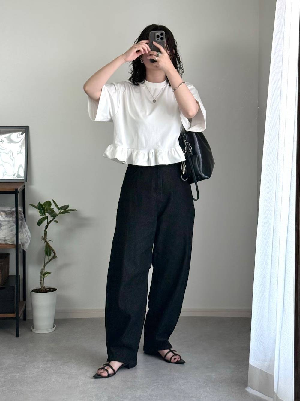 フリルTシャツを合わせる♪