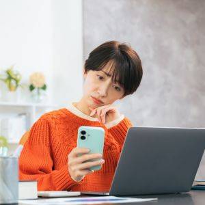 46歳、在宅ワークの《リアル貯金額》。夫の財産を知らされない……。老後の備え方は？【FPが解説】