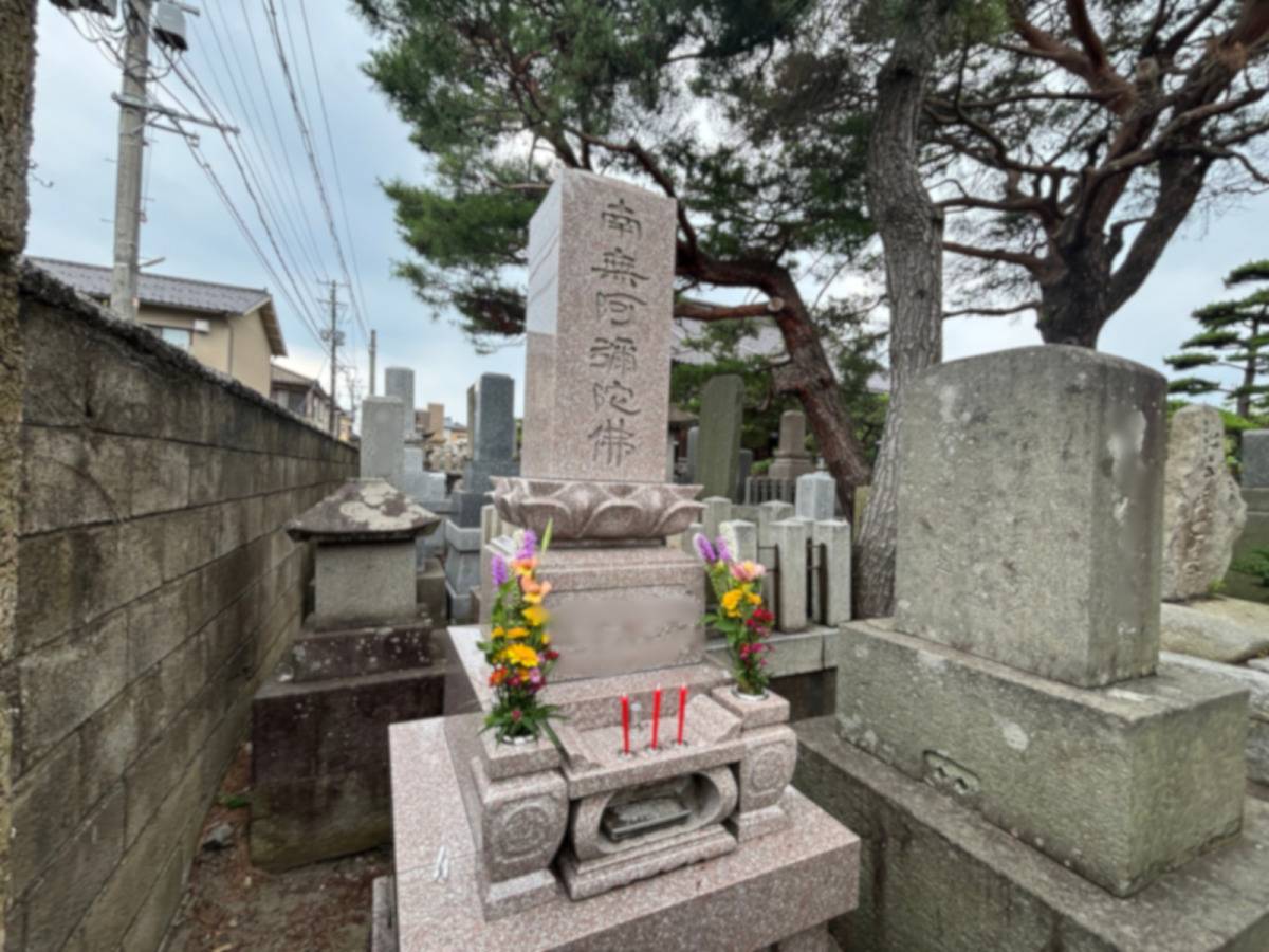 お墓、墓石