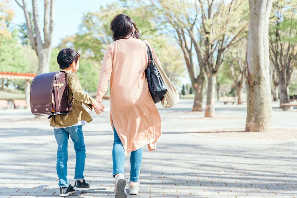 男の子とママ