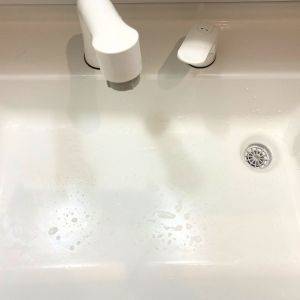 意外と知らない。【泡ハイター】を使った「排水口」の正しいお掃除術