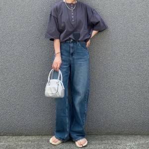 【2025年8月】老け見えに悩む50代、必見！真夏デニムパンツコーデ5選