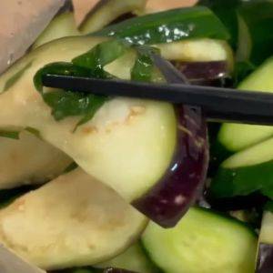 【レシピ】ジップロックでOK！夏野菜を使った「簡単浅漬け」の作り方