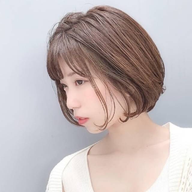 エアリーなシルキーベージュ