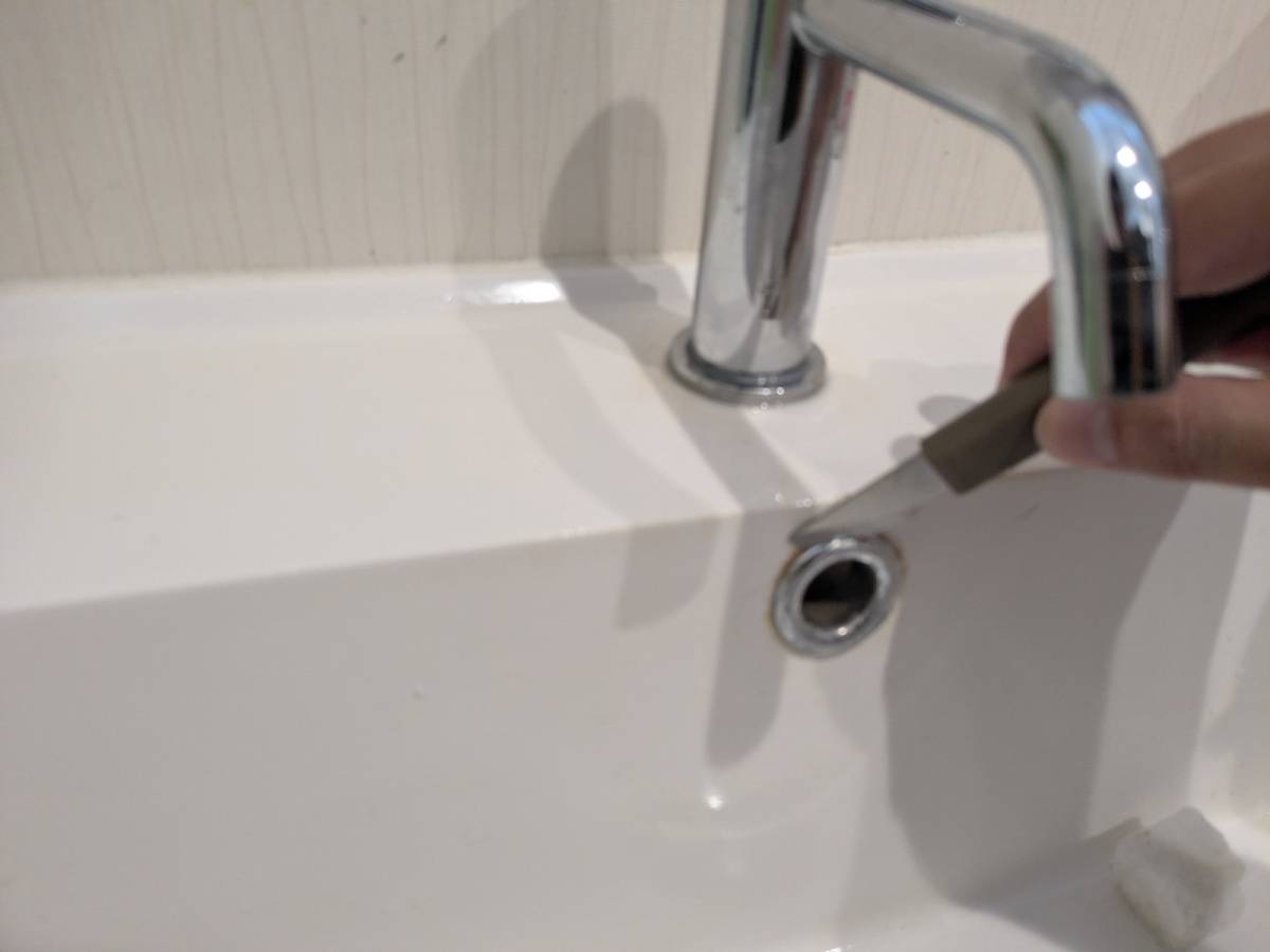 【100均】のキッチンコーナーのアレで！！水回りの気になる汚れが落ちる！落ちる！！