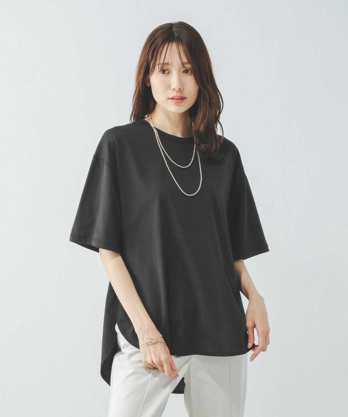 夏の涼しげトップス