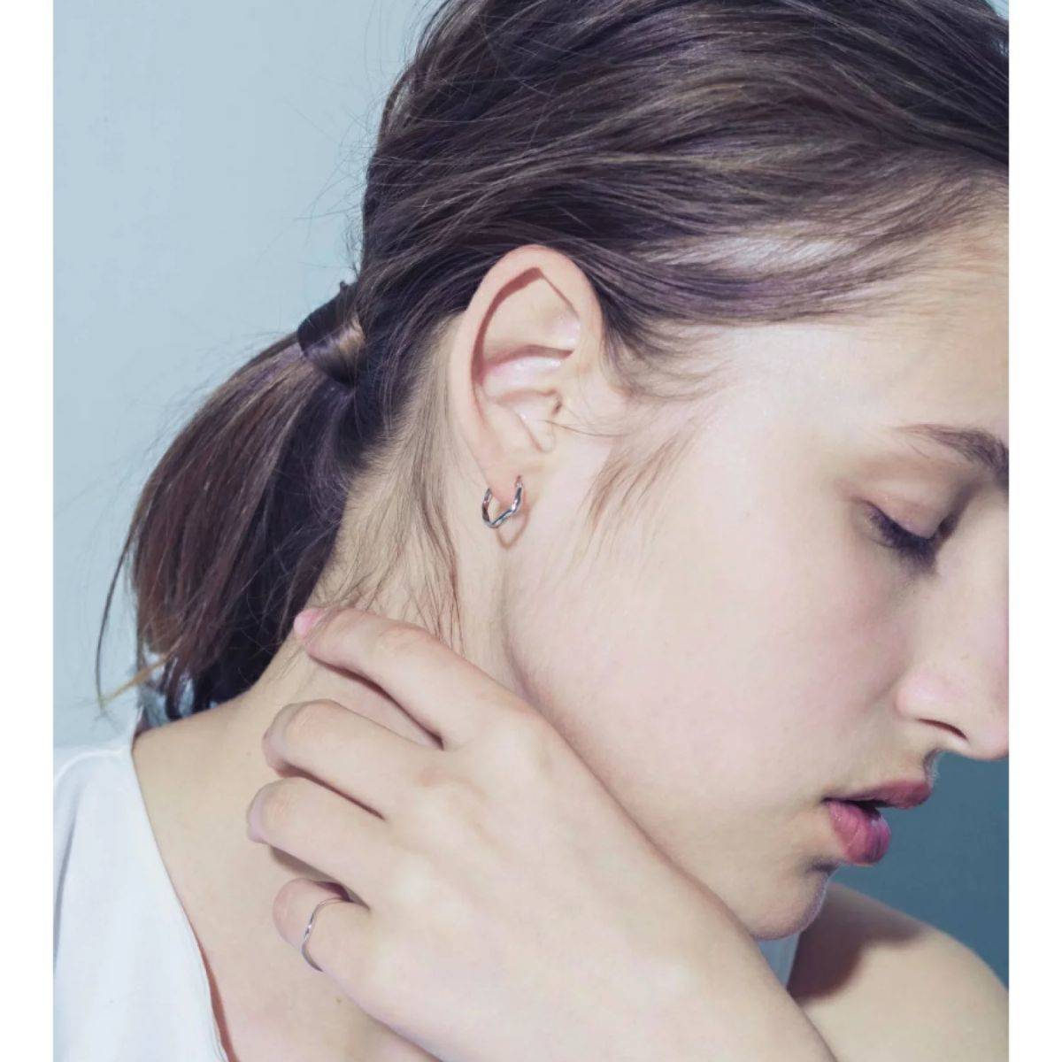 ete フープピアス ペタル