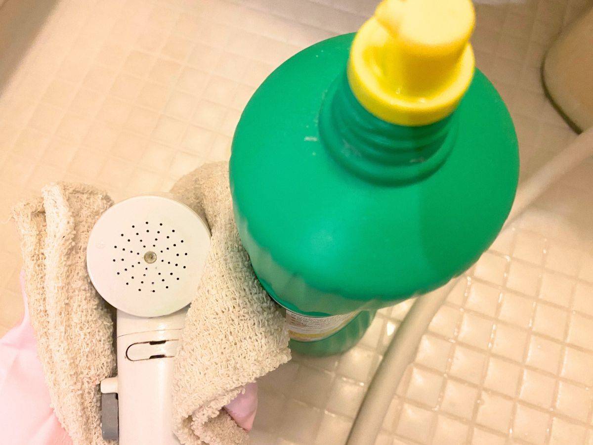 お風呂やトイレの気になる水垢を簡単にピカピカにできるお掃除方法