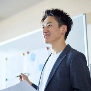 【リアル給与明細】塾講師の男性。サブスクにお金を使いすぎ……。減らすべきですか？【FPが解説】