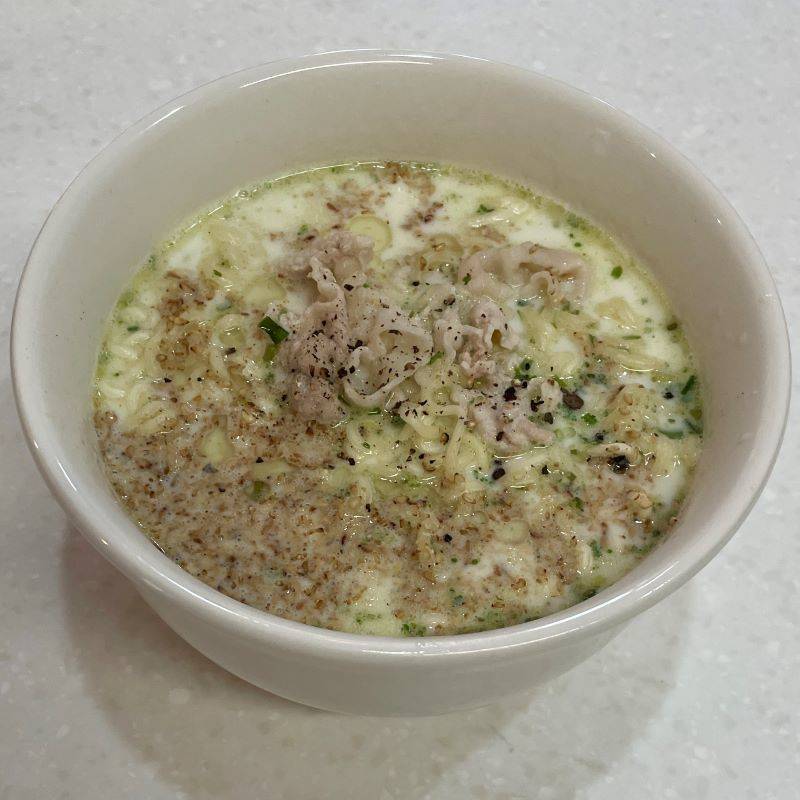 サッポロ一番公式の「【トチギ一番】レモンと牛乳塩らーめん」のレシピ