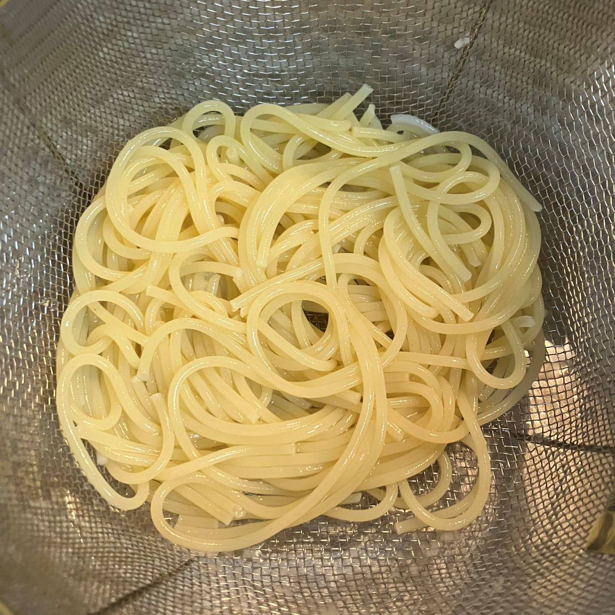 マ・マー公式の「おしゃれにアレンジ！トマトカップの冷製ツナパスタ」のレシピ