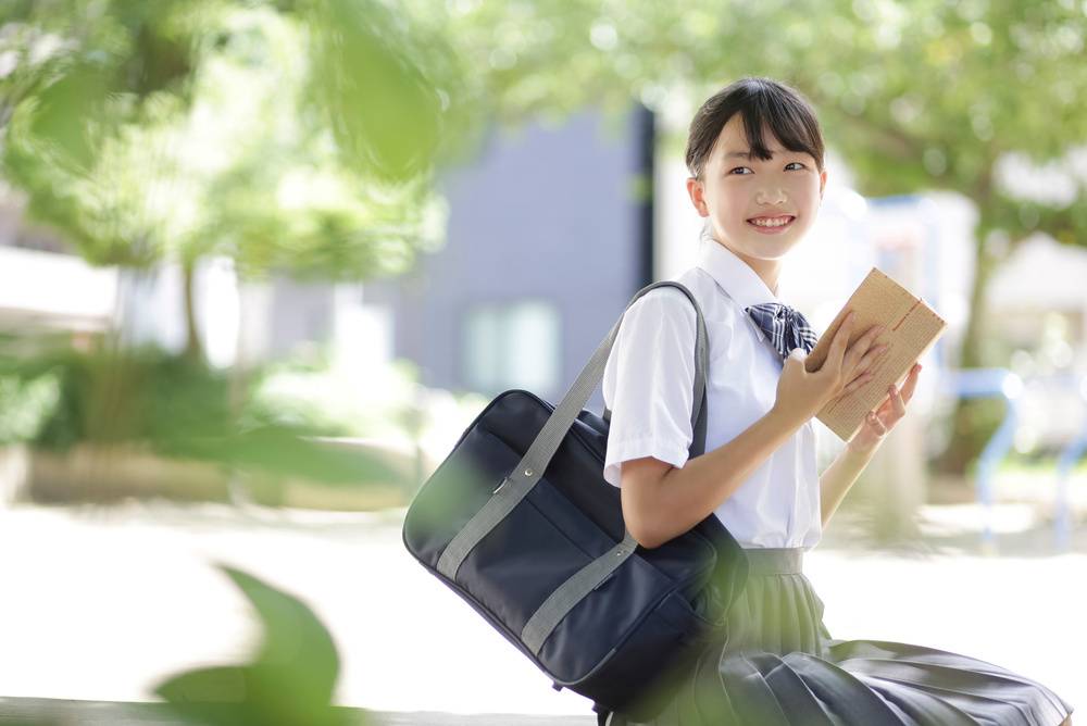 女子高生