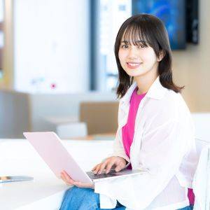 IT業、女性の《リアル貯金額》働けなくなったら備えがない……。計画的に貯金するには？【FPが解説】