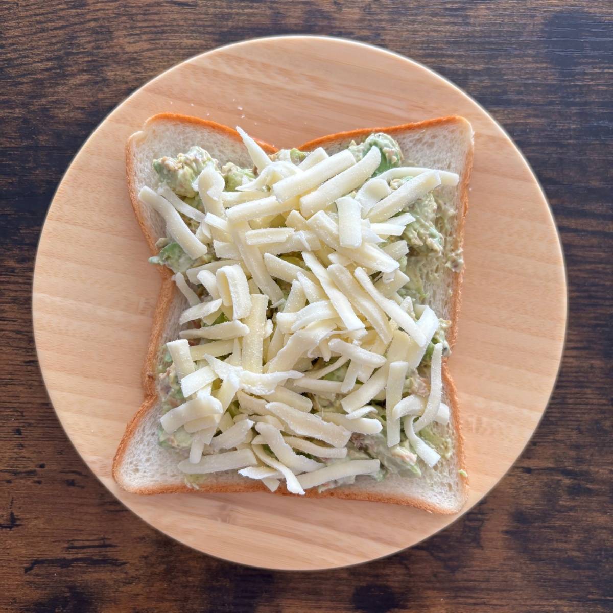 フジパン公式の「アボカドおかかチーズ」のレシピ