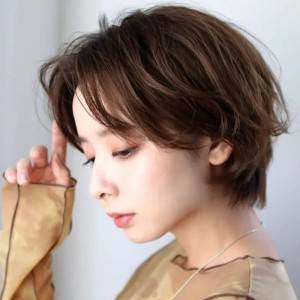 白髪が際立たない！老け見えしないヘアカラー5選〜2025年晩夏〜