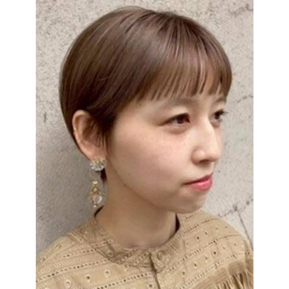 ぱっつん前髪のぺたんこショート
