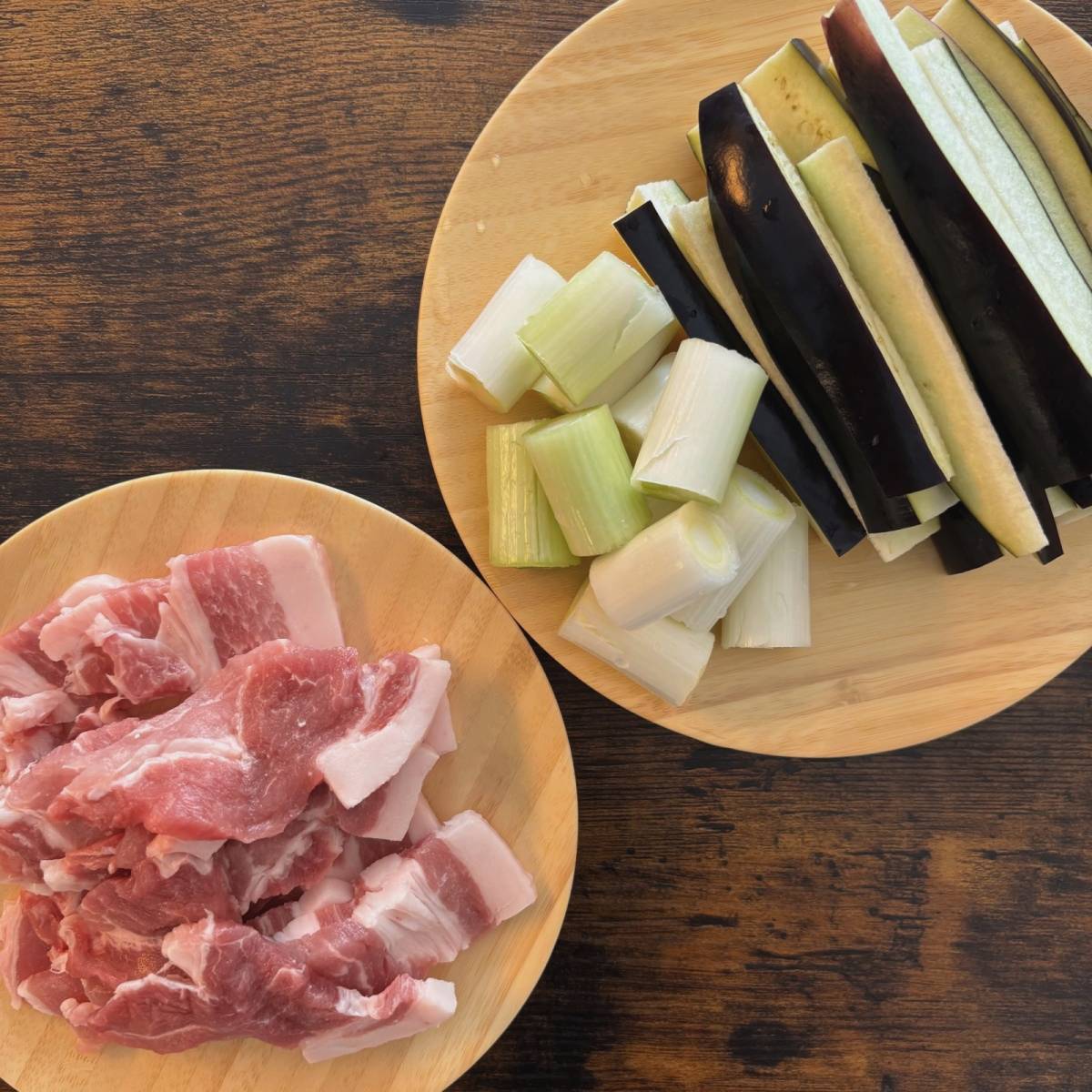 JAグループ公式の「おつまみ！豚のロース肉とナスのブラックペッパー炒め」のレシピ