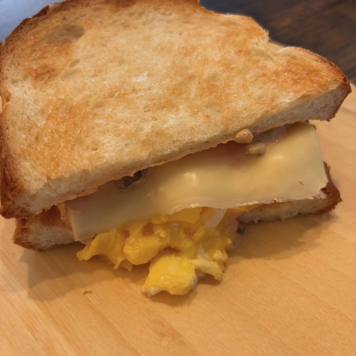 パスコ公式の「半熟スクランブルエッグサンド」のレシピ