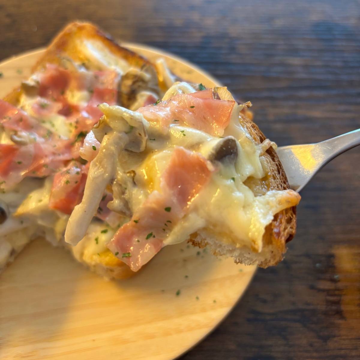 パスコ公式の「味噌きのこチーズトースト」のレシピ