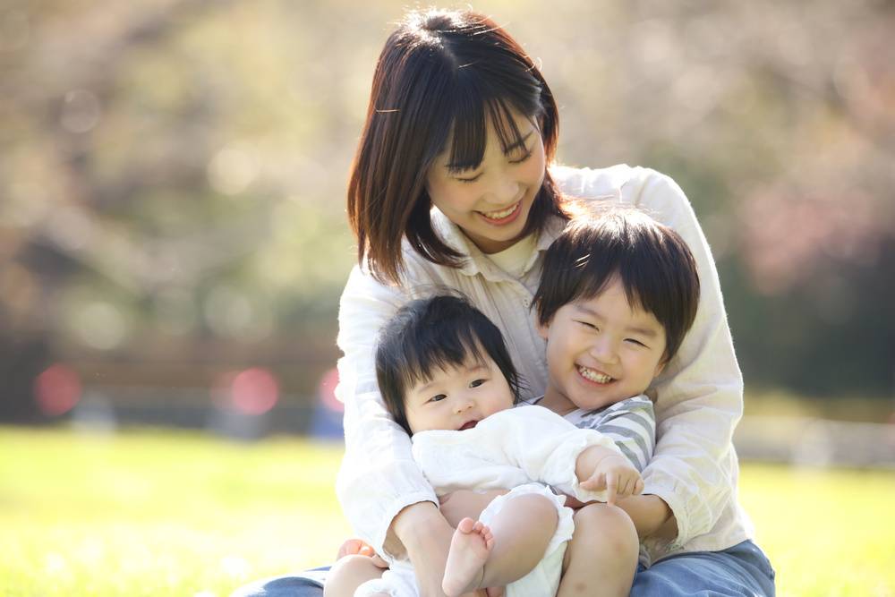幼児とママ