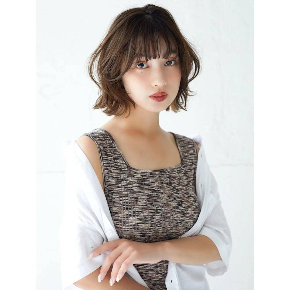 ナチュラルなシアーグレージュ