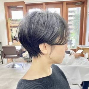 白髪が際立たない！アラフィフに似合うヘアカラー5選〜2025晩夏〜