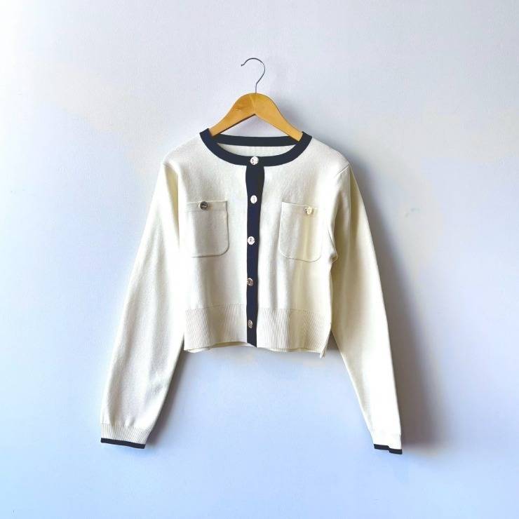 しまむら   レディース ゴールドボタンカーディガン(門脇伶奈)