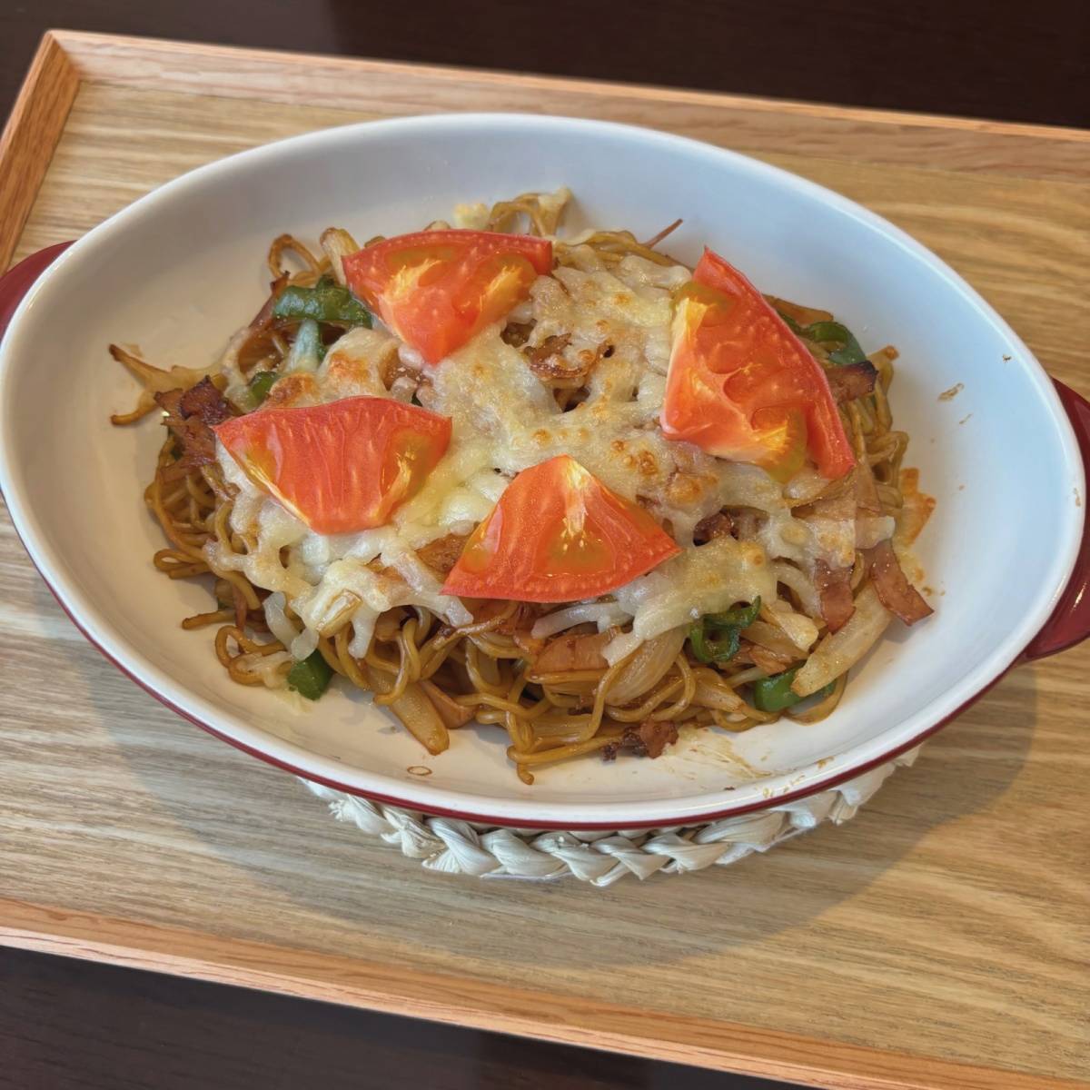 マルちゃん公式の「チーズ焼そば グラタン風」のレシピ