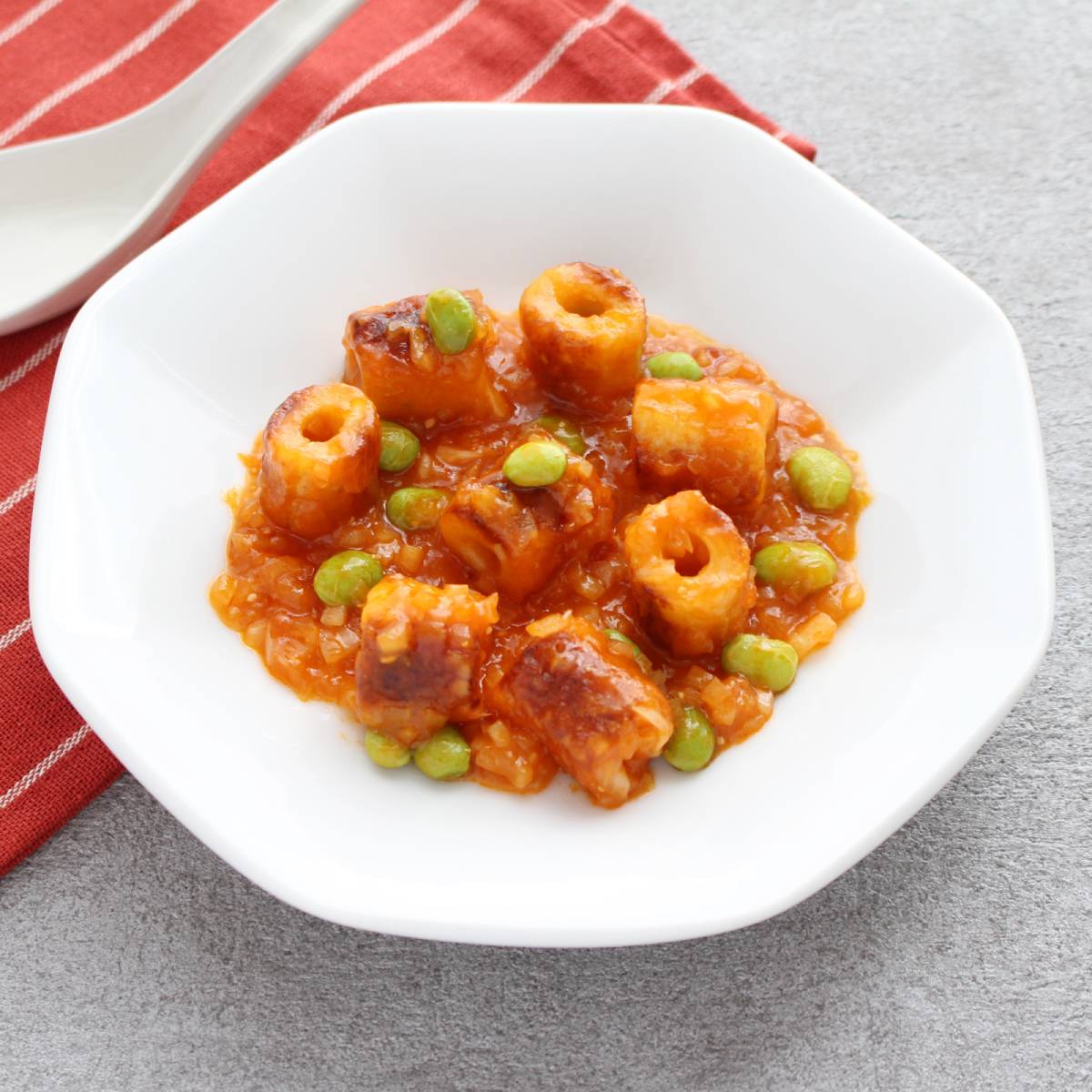 ニッスイ公式の「活ちくわのチリソース炒め」のレシピ