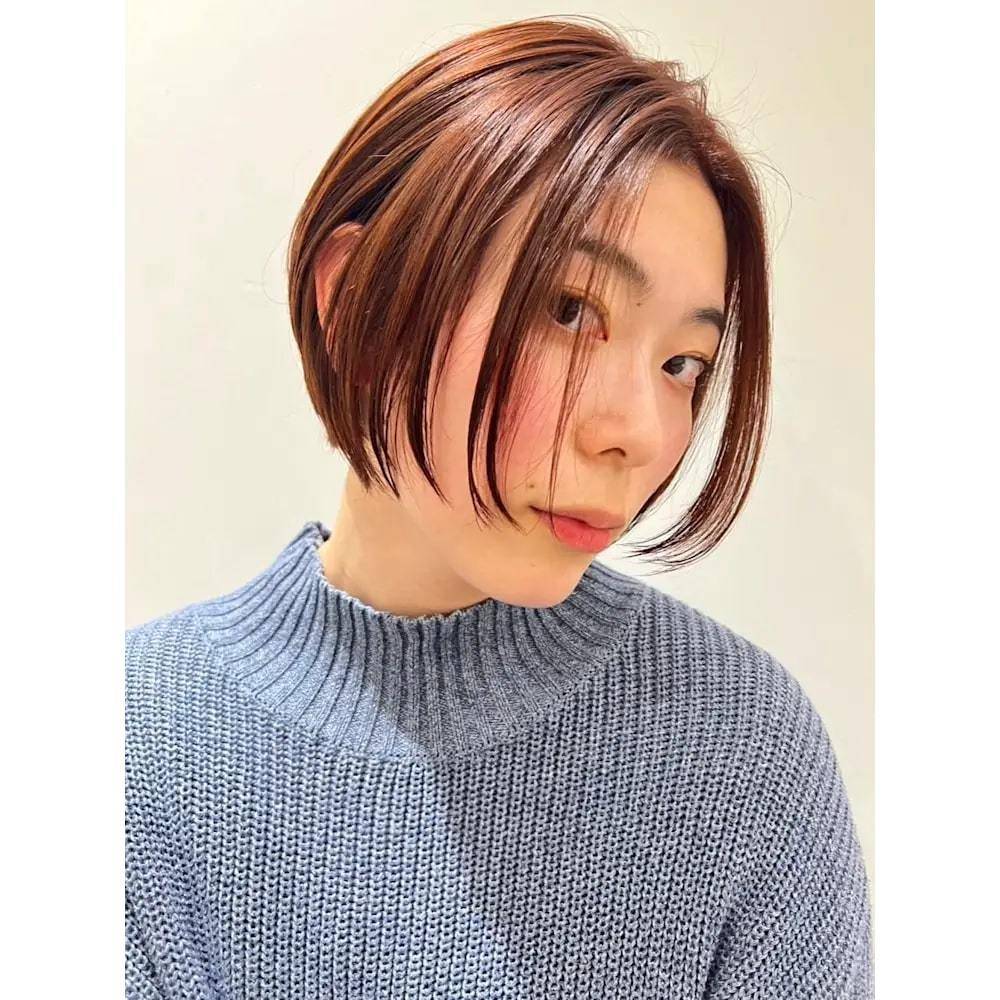 ぺたんとしやすいワンレンショート