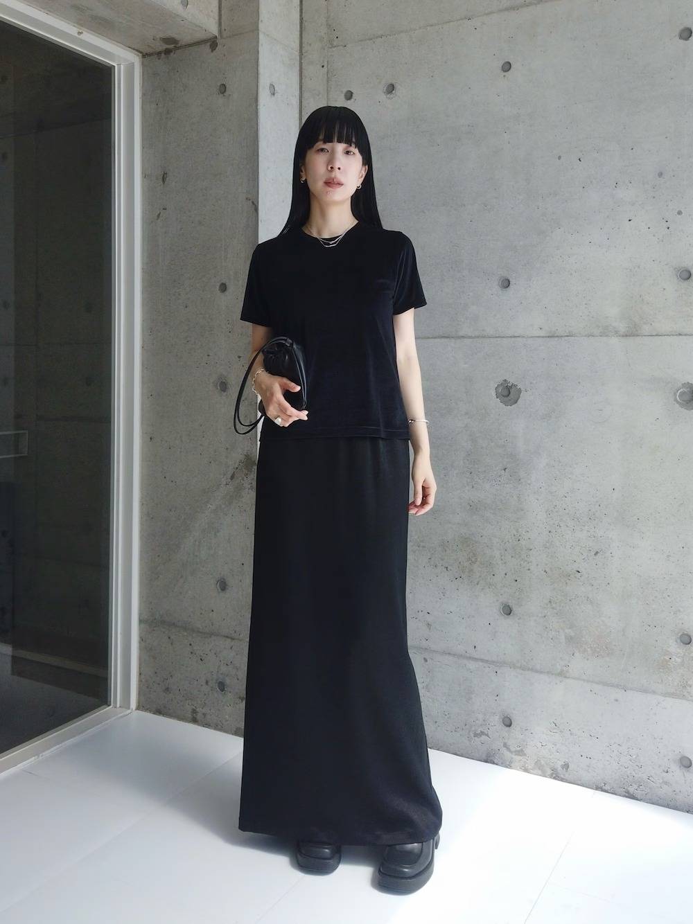 オールブラックコーデ