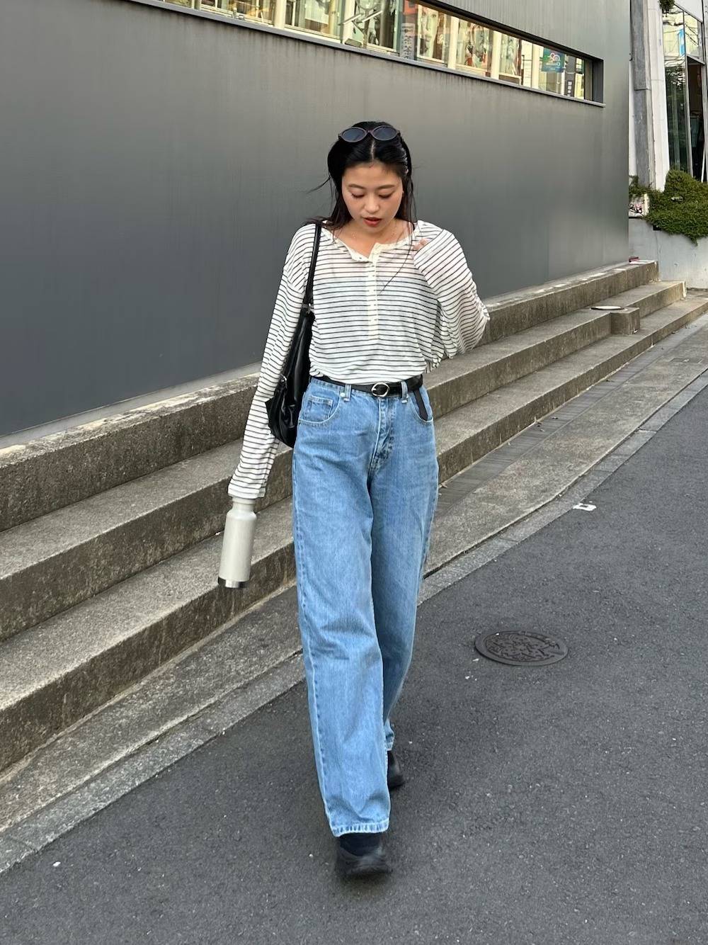 シアー素材のボーダー柄のトップスを主役に♡