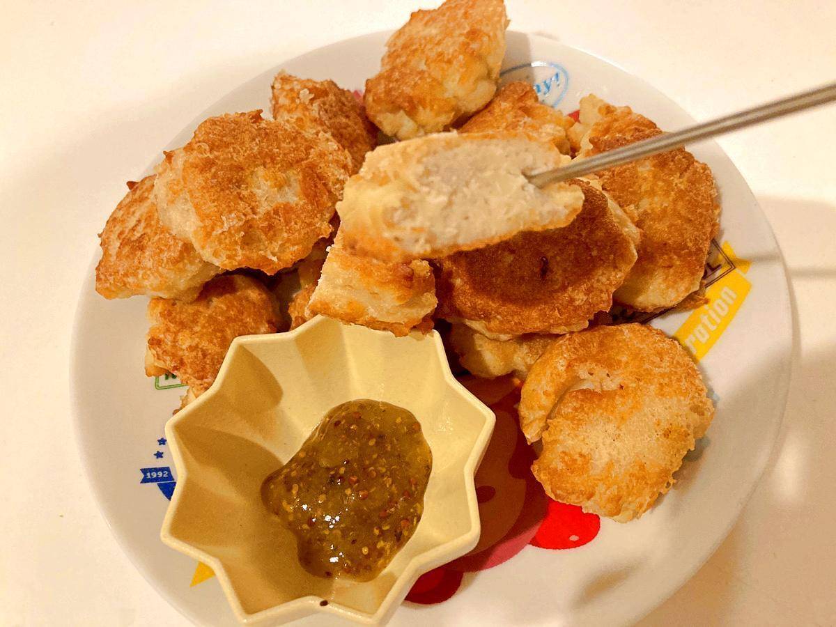 お皿に盛ったからあげクン風ナゲット