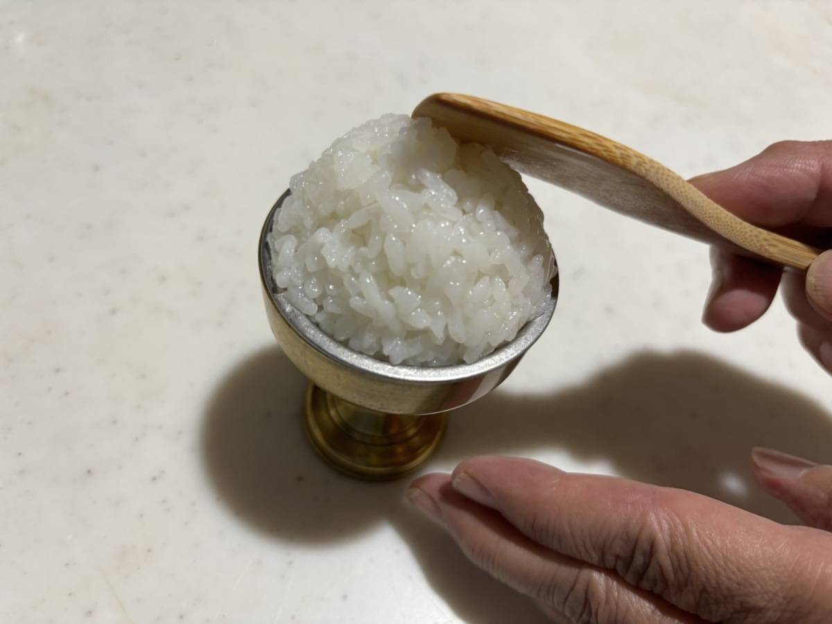 お仏壇にお供えするご飯、正しい量は？