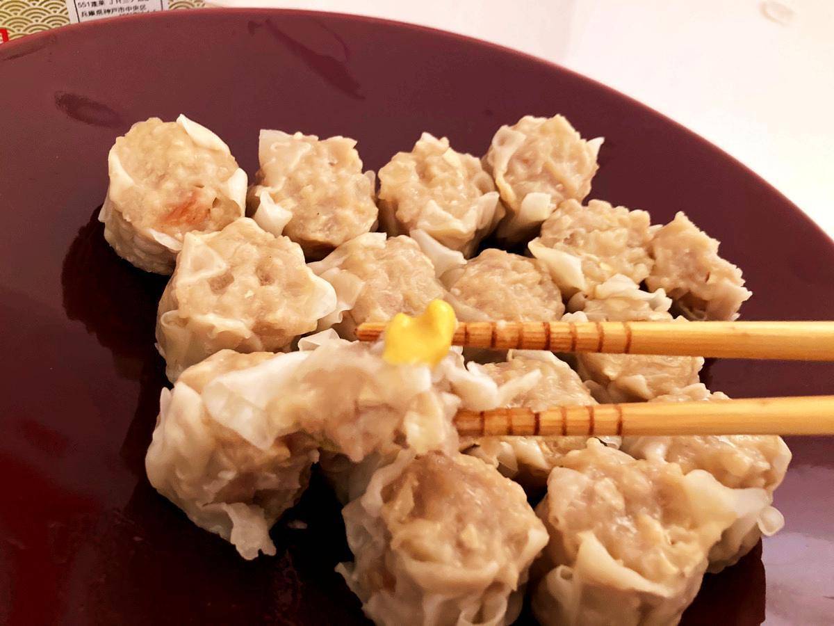 からしをつけた堯柱焼売