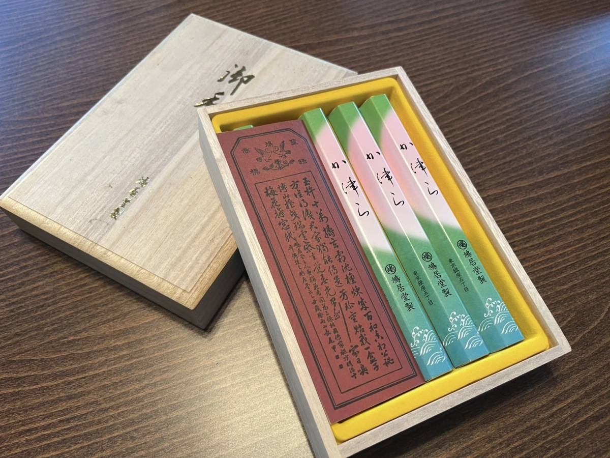 正しいお仏壇に線香をあげる本数と立て方とは？