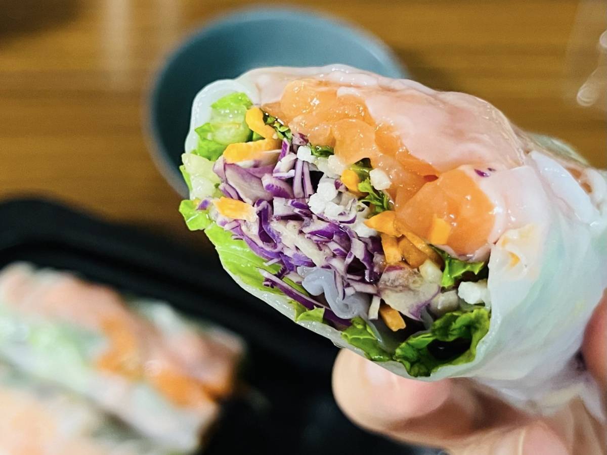海老＆サーモンが新鮮で野菜とも相性抜群