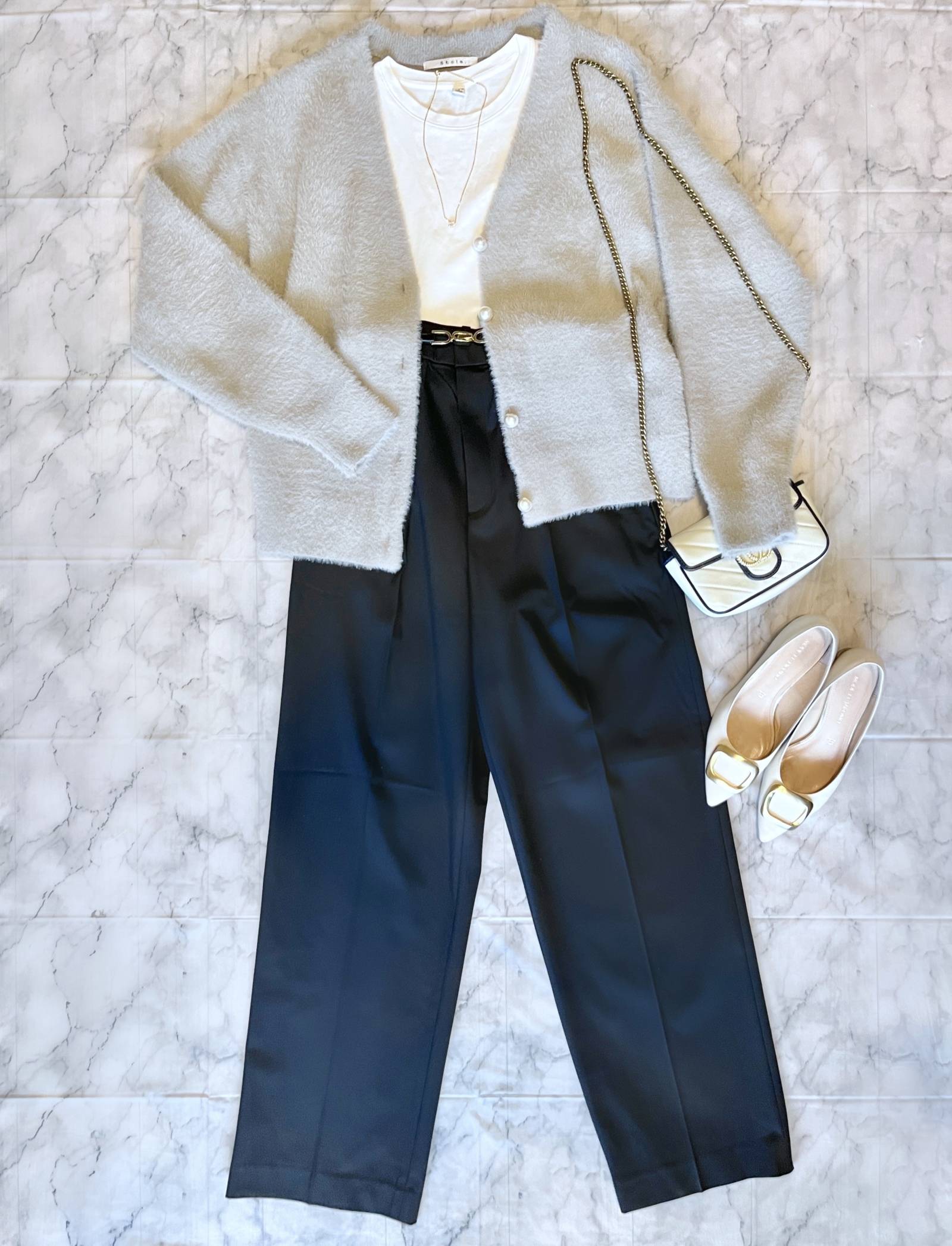 UNIQLOタックワイドパンツ