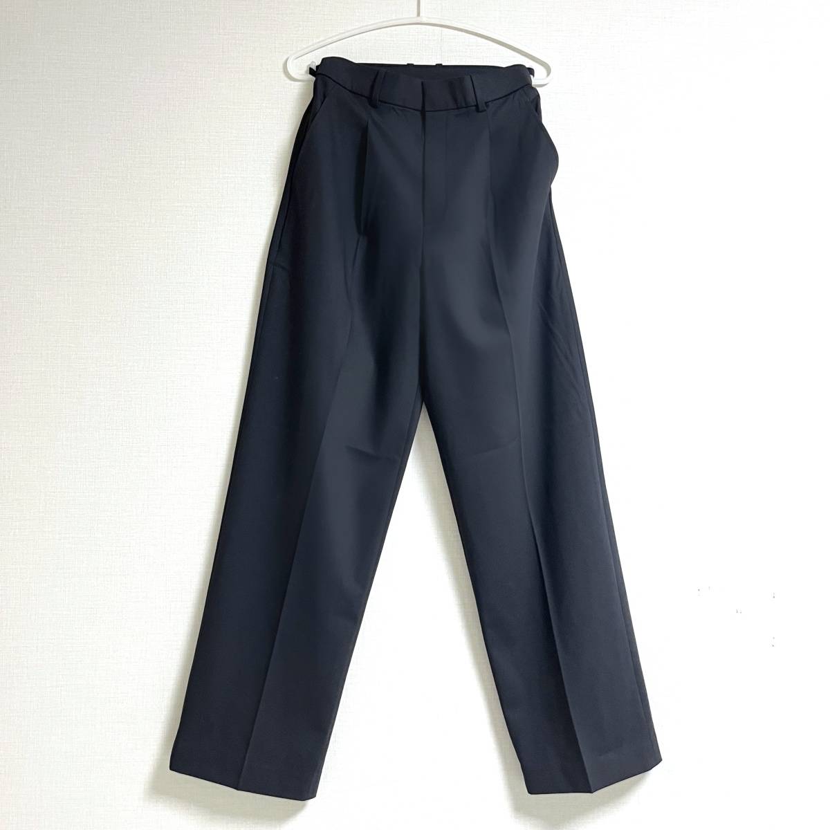 UNIQLOタックワイドパンツ