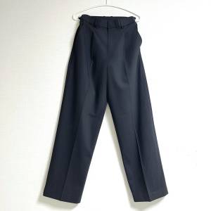 【2025年秋のおすすめ】ユニクロの旬な「ワイドパンツ」を使った大人女子コーデ #ライターのイチオシ