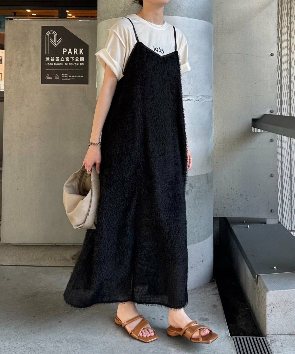 40代のキャミワンピコーデ