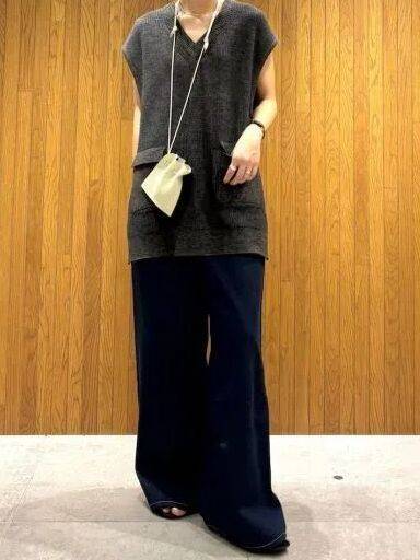 LAATO pocketed knit vest